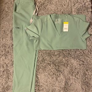 Figs scrub set in Jade